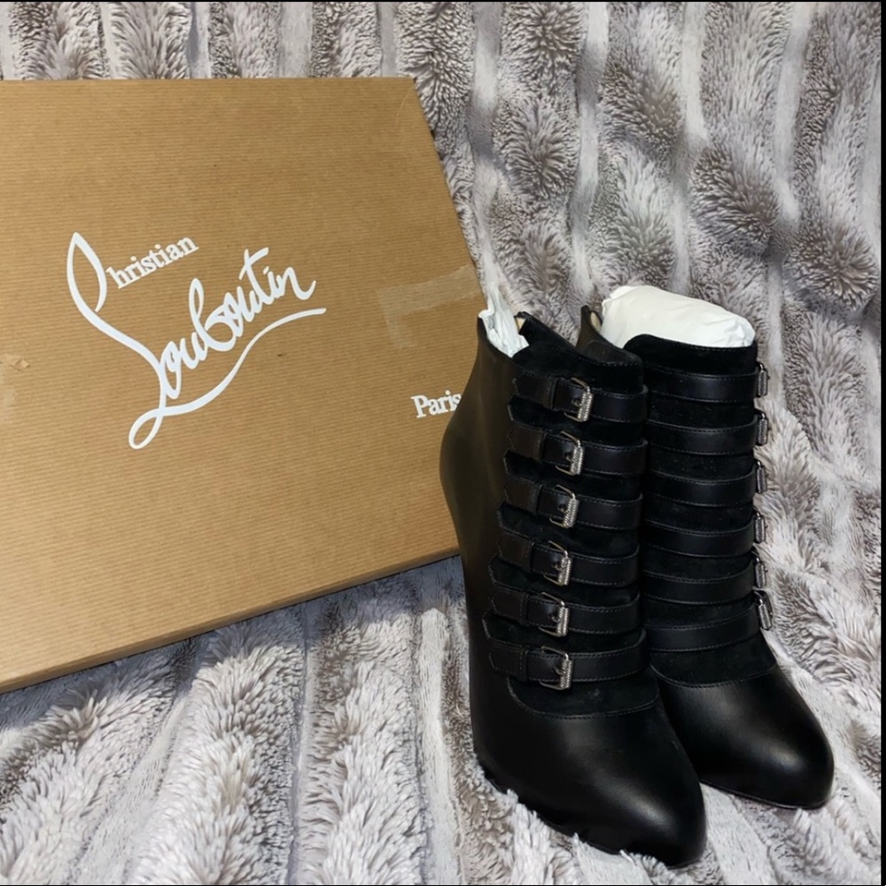 ❌ SOLD ❌ Christian Louboutin Attroupa 120 Calf/Veau Velours